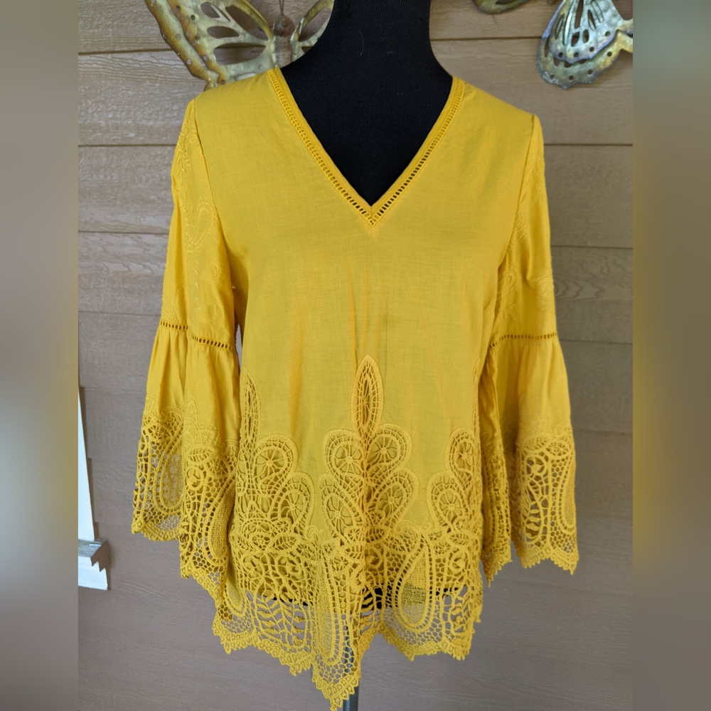 Chico's Golden Lace V-Neck Blouse with Lace Detail